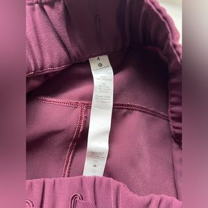 Lululemon Burgundy On the Fly Jogger